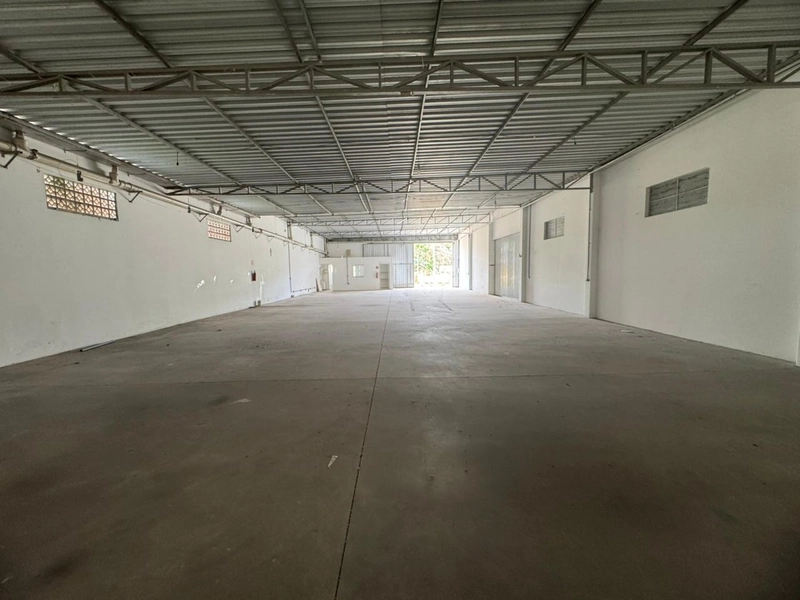 Galpão: 7ª foto da galeria de imagens do imóvel