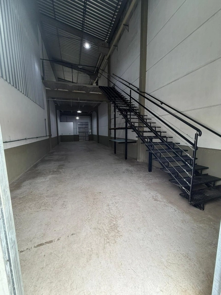 Galpão com 230m², para Locação em Brusque: 11ª foto da galeria de imagens do imóvel