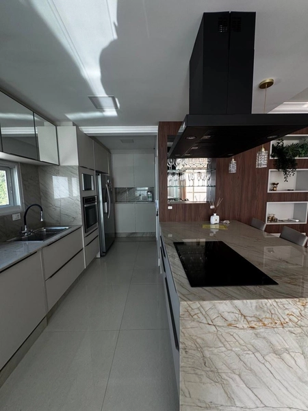 LOCAÇÃO ANUAL - ALUGUEL ALTO PADRÃO FRENTE MAR 4 SUÍTES ITAPEMA/SC: 32ª foto da galeria de imagens do imóvel