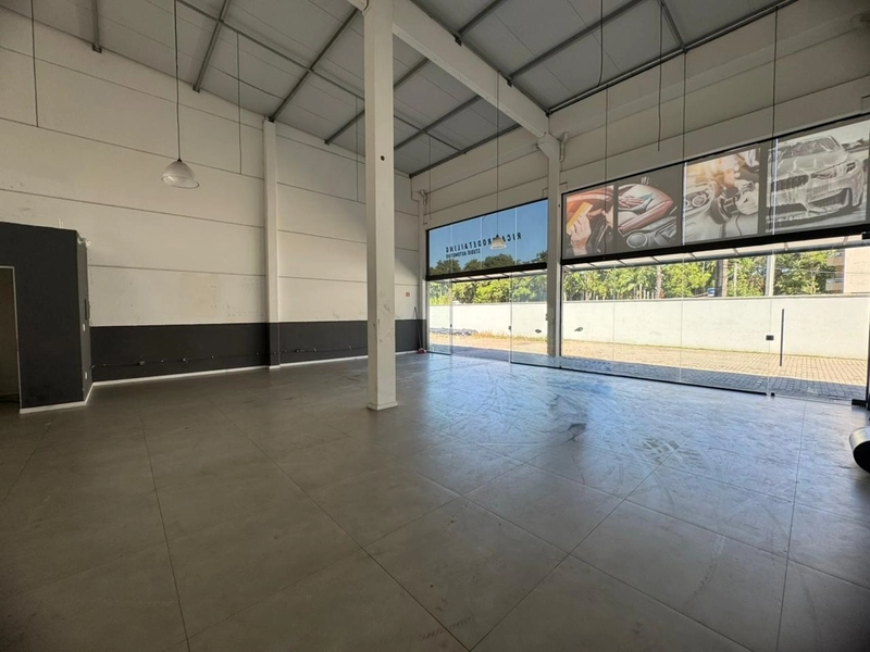 Sala comercial 110m²(2 salas integradas)para locar em Brusque: 4ª foto da galeria de imagens do imóvel