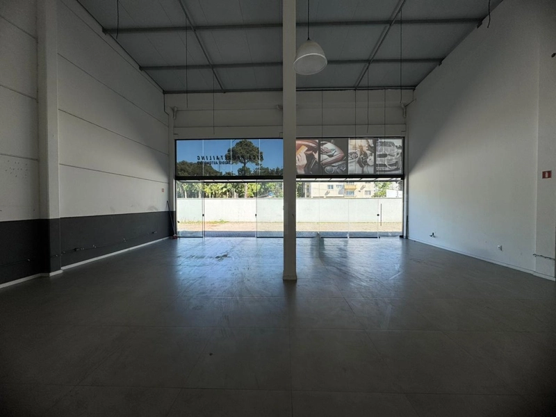 Sala comercial 110m²(2 salas integradas)para locar em Brusque: 5ª foto da galeria de imagens do imóvel