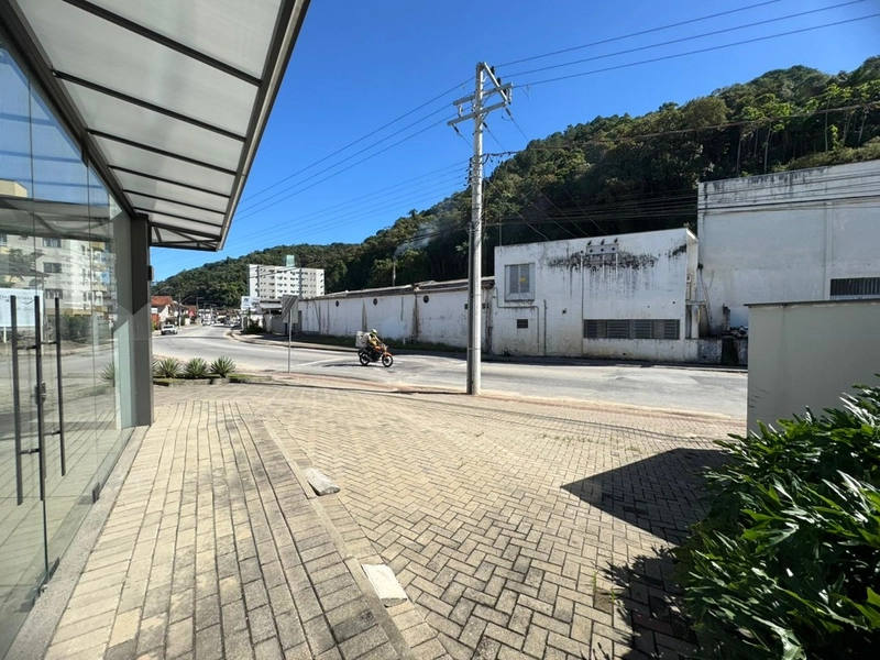 Sala comercial 150m²,2 banheiros para locação a 1kmcentro de Brusque!: 5ª foto da galeria de imagens do imóvel