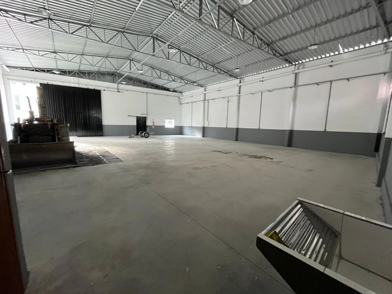 Galpão NOVO Á VENDA 300m² área construída,em Brusque!: 9ª foto da galeria de imagens do imóvel