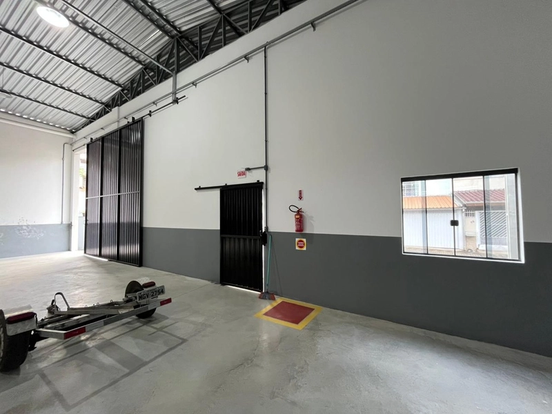Galpão NOVO Á VENDA 300m² área construída,em Brusque!: 7ª foto da galeria de imagens do imóvel