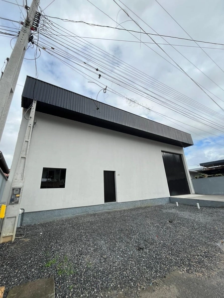 Galpão NOVO Á VENDA 300m² área construída,em Brusque!: 4ª foto da galeria de imagens do imóvel