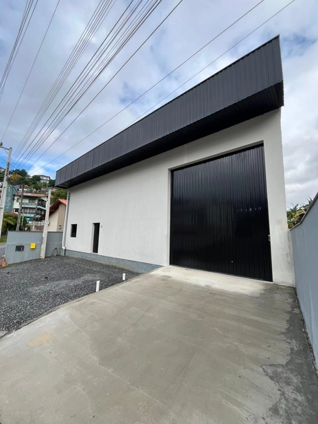 Galpão NOVO Á VENDA 300m² área construída,em Brusque!: 3ª foto da galeria de imagens do imóvel