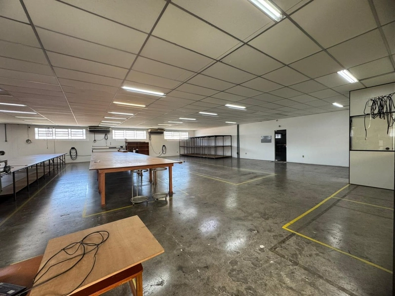 Galpão 1.200m²,para locação em Brusque,de frente para a geral!: 37ª foto da galeria de imagens do imóvel