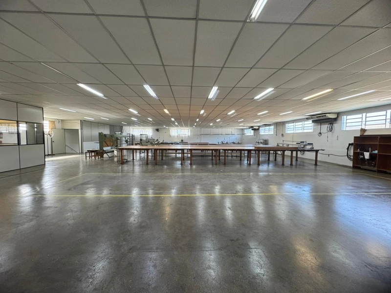 Galpão 1.200m²,para locação em Brusque,de frente para a geral!: 40ª foto da galeria de imagens do imóvel