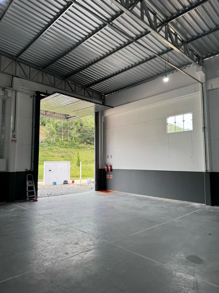 Galpão Guabiruba 350m²,facil acesso-agende sua visita !: 2ª foto da galeria de imagens do imóvel