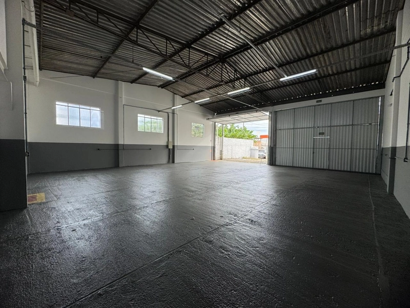 GALPÃO 250m² PARA LOCAÇÃO EM BRUSQUE,AGENDE SUA VISITA!: 9ª foto da galeria de imagens do imóvel