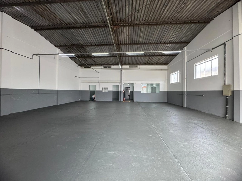 GALPÃO 250m² PARA LOCAÇÃO EM BRUSQUE,AGENDE SUA VISITA!: 5ª foto da galeria de imagens do imóvel