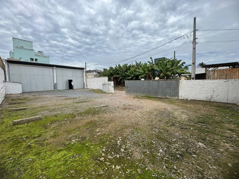 GALPÃO 250m² PARA LOCAÇÃO EM BRUSQUE,AGENDE SUA VISITA!: 2ª foto da galeria de imagens do imóvel