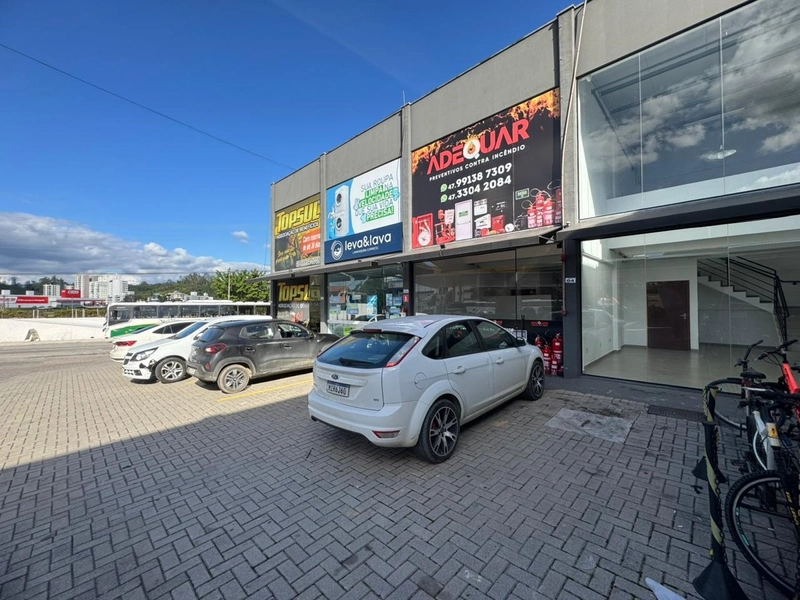Sala comercial com 48m²,EM EXCELENTE LOCALIZAÇÃO-AGENDE SUA VISITA: 3ª foto da galeria de imagens do imóvel