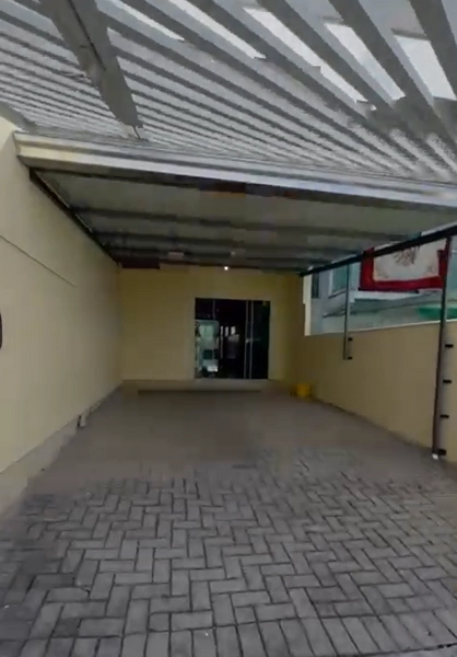 SOBRADO COM PISCINA-BAIRRO TOMAZ COELHO-AGENDE SUA VISITA!: 3ª foto da galeria de imagens do imóvel