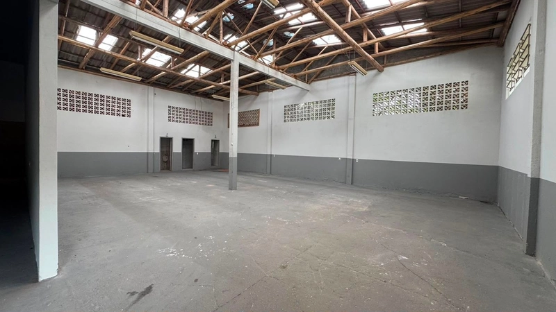 Galpão em Brusque(250m²),excelente espaço funciomal.AGENDE SUA VISITA!: 2ª foto da galeria de imagens do imóvel