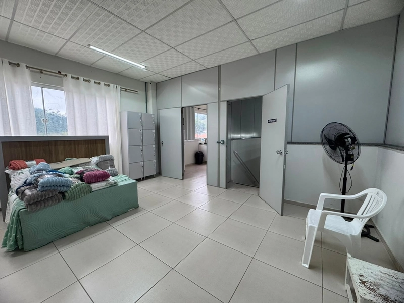 GALPÃO(1125m²)COM MEZANINO ,FÁCIL ACESSO PARA CAMINHÕES-BRUSQUE: 7ª foto da galeria de imagens do imóvel