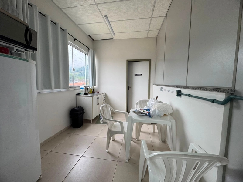 GALPÃO(1125m²)COM MEZANINO ,FÁCIL ACESSO PARA CAMINHÕES-BRUSQUE: 8ª foto da galeria de imagens do imóvel