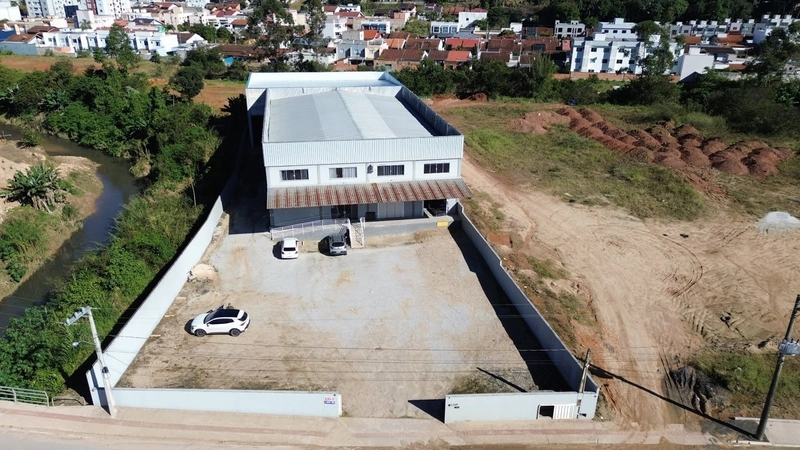 GALPÃO(1125m²)COM MEZANINO ,FÁCIL ACESSO PARA CAMINHÕES-BRUSQUE: 4ª foto da galeria de imagens do imóvel