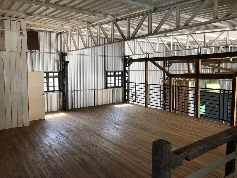 Galpão com 260 m²,TELHADO TERMOACÚSTICO-BRUSQUE/SC: 3ª foto da galeria de imagens do imóvel