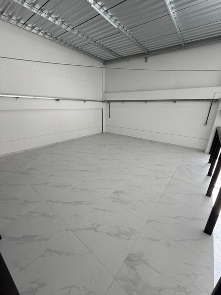 Galpão comercial(260 m²), projetado para oferecer praticidade e efi: 14ª foto da galeria de imagens do imóvel
