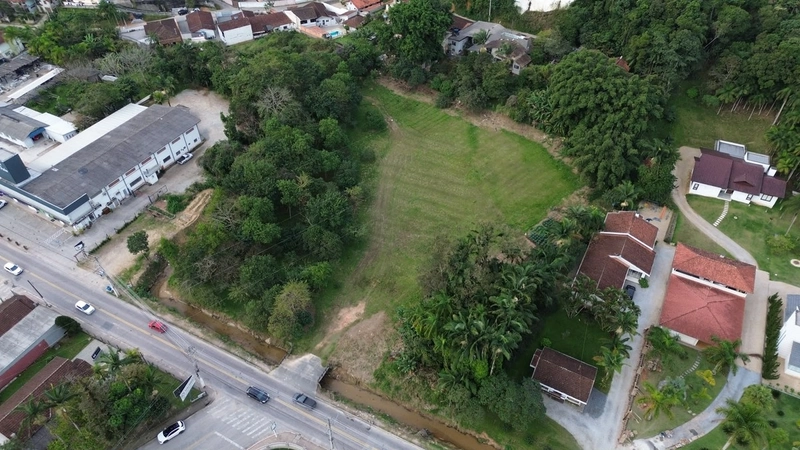 Terreno plano com 8.952,29 m²,á venda frente rua:  São Pedro.: 4ª foto da galeria de imagens do imóvel