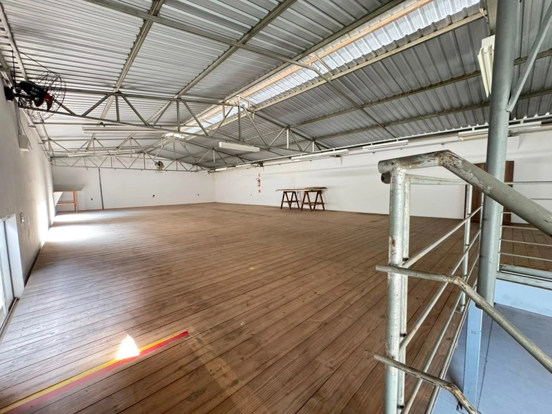 CASA+GALPÃO PARA LOCAÇÃO  EM BRUSQUE-AGENDE SUA VISITA!: 30ª foto da galeria de imagens do imóvel