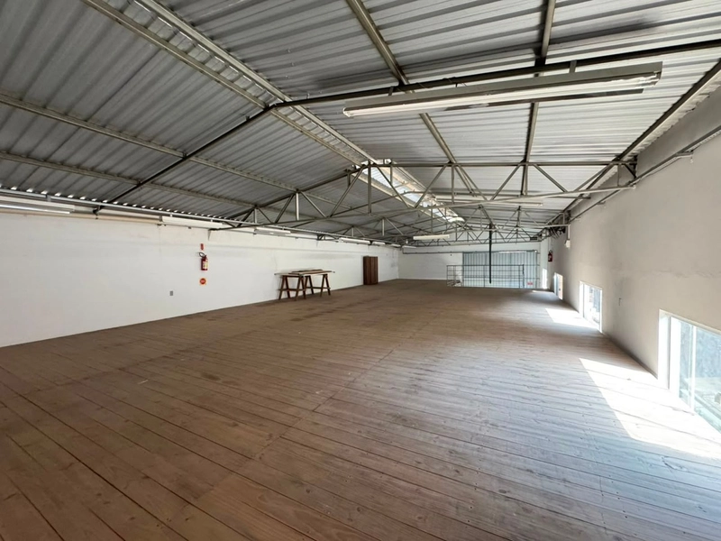 GALPÃO + CASA PARA VENDA EM BRUSQUE/SC!: 4ª foto da galeria de imagens do imóvel
