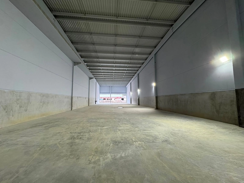 GALPÃO COMERCIAL(1.000M²) EM ÁREA NOBRE DE BRUSQUE-SC-COM DOCA: 10ª foto da galeria de imagens do imóvel