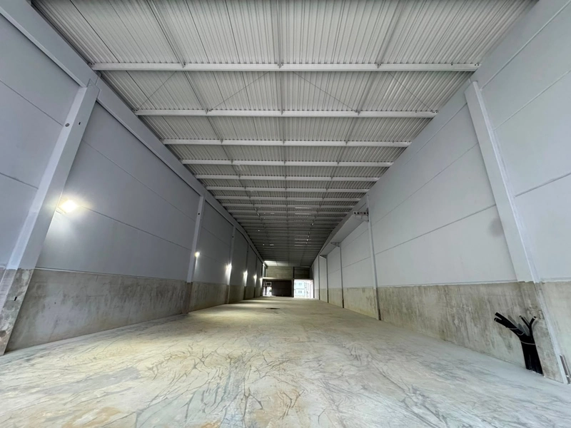 GALPÃO COMERCIAL(1.000M²) EM ÁREA NOBRE DE BRUSQUE-SC-COM DOCA: 5ª foto da galeria de imagens do imóvel