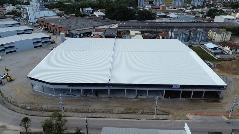 GALPÃO COMERCIAL(1.000M²) EM ÁREA NOBRE DE BRUSQUE-SC-COM DOCA: 3ª foto da galeria de imagens do imóvel
