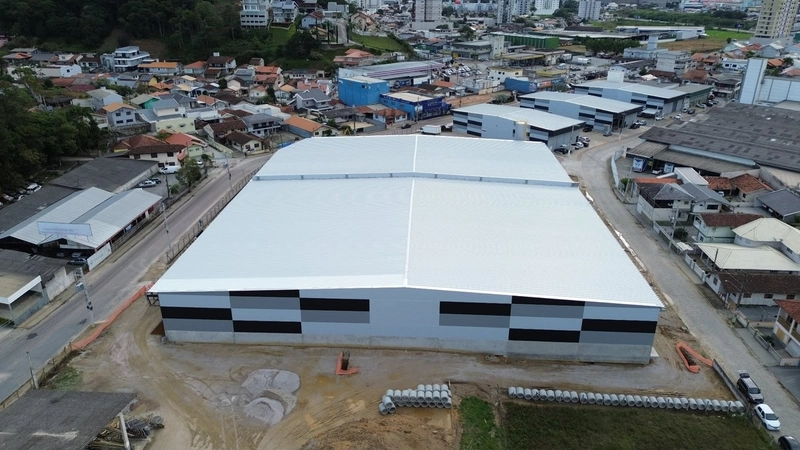 GALPÃO COMERCIAL(2.000m²)ÁREA NOBRE DE BRUSQUE-SC-COM DOCA!!: 12ª foto da galeria de imagens do imóvel
