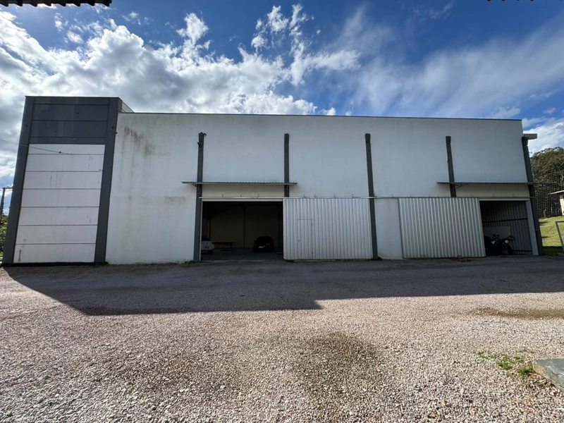 GALPÃO PARA LOCAÇÃO(749 m²) COM MEZANINO | GASPAR-SC: 2ª foto da galeria de imagens do imóvel