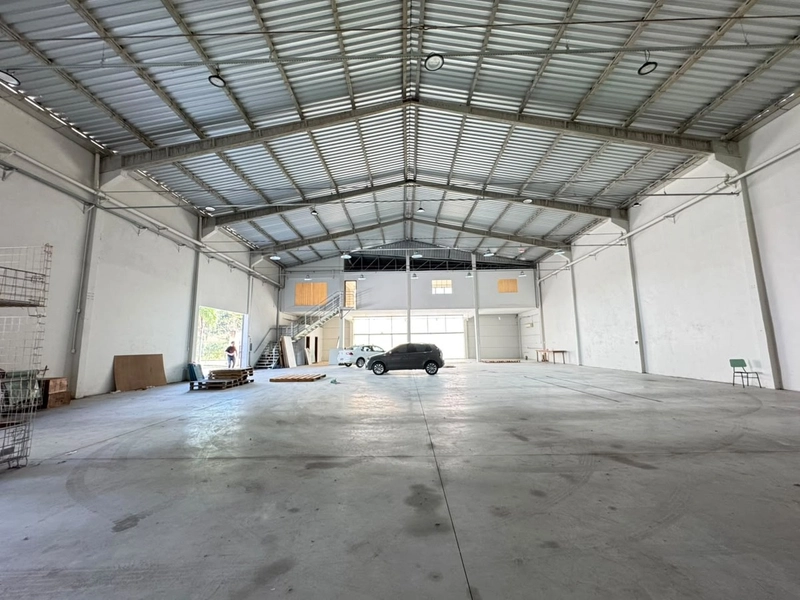 GALPÃO PARA LOCAÇÃO(749 m²) COM MEZANINO | GASPAR-SC: 3ª foto da galeria de imagens do imóvel