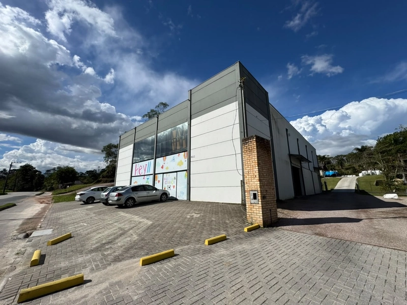 GALPÃO PARA LOCAÇÃO(749 m²) COM MEZANINO | GASPAR-SC
