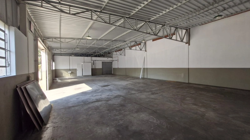 GALPÃO(175 m²) em uma região excelente aqui em Brusque: confira!: 12ª foto da galeria de imagens do imóvel