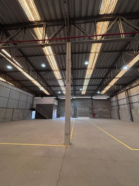 GALPÃO(1.314 m²) COM DOCAS,PARA LOCAÇÃO EM ITAJAÍ /SC: 3ª foto da galeria de imagens do imóvel