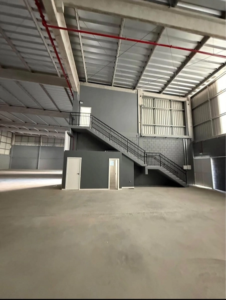 GALPÃO PARA LOCAÇÃO EM ITAJAÍ-SC | A PARTIR DE 1.300m²: 3ª foto da galeria de imagens do imóvel