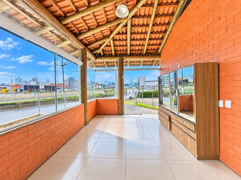 332 m² de espaço amplo e versátil em Brusque confira descrição efotos: 8ª foto da galeria de imagens do imóvel