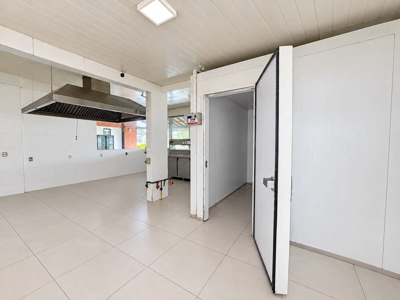 332 m² de espaço amplo e versátil em Brusque confira descrição efotos: 18ª foto da galeria de imagens do imóvel