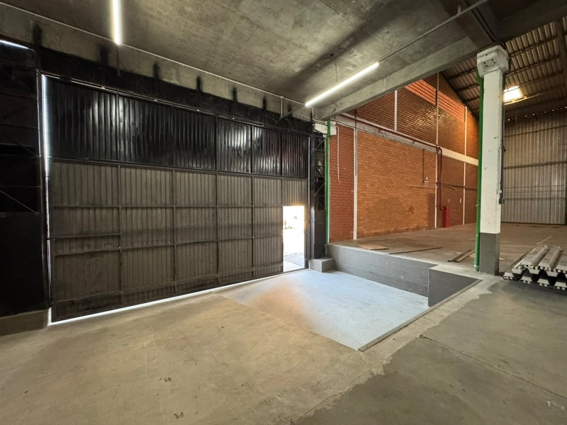 GALPÃO PARA LOCAÇÃO | 1.680 m² | REGIÃO CENTRAL DE BRUSQUE – SC: 4ª foto da galeria de imagens do imóvel