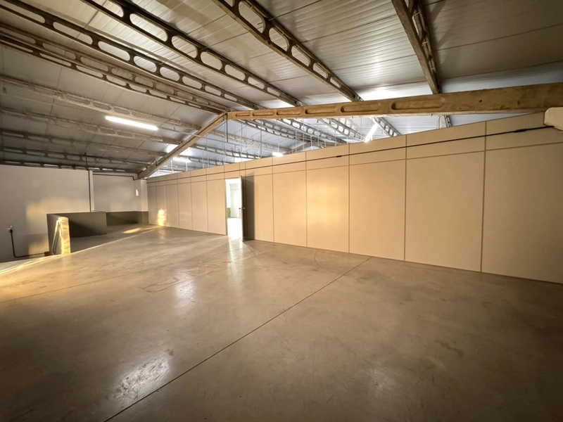 GALPÃO PARA LOCAÇÃO | 867 m² | REGIÃO CENTRAL DE BRUSQUE – SC: 16ª foto da galeria de imagens do imóvel