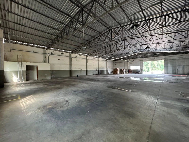 GALPÃO PARA LOCAÇÃO1.387 m²,REFEITÓRIO,ESCRITÓRIO-BRUSQUE!: 5ª foto da galeria de imagens do imóvel