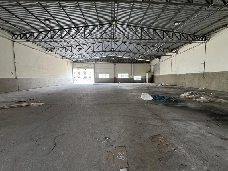 GALPÃO AMPLO ESPAÇO OPERACIONAL-LOCAÇÃO 570 m² -BRUSQUE – SC: 2ª foto da galeria de imagens do imóvel