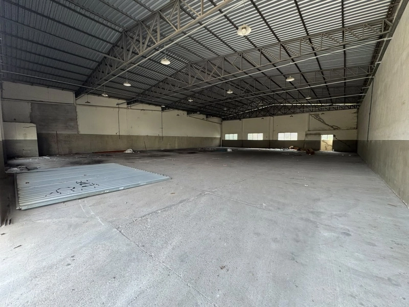 GALPÃO AMPLO ESPAÇO OPERACIONAL-LOCAÇÃO 570 m² -BRUSQUE – SC: 4ª foto da galeria de imagens do imóvel