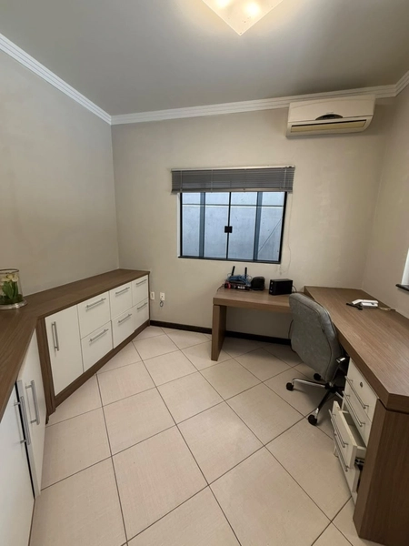 GALPÃO COMERCIAL(180M²),escritório em um bairro EXCELENTE!: 5ª foto da galeria de imagens do imóvel