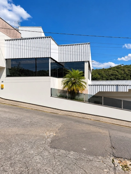 GALPÃO COMERCIAL(180M²),escritório em um bairro EXCELENTE!: 1ª foto da galeria de imagens do imóvel