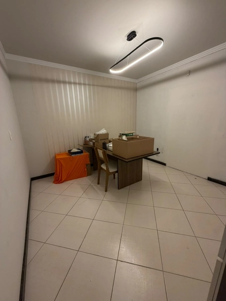 GALPÃO COMERCIAL(180M²),escritório em um bairro EXCELENTE!: 9ª foto da galeria de imagens do imóvel