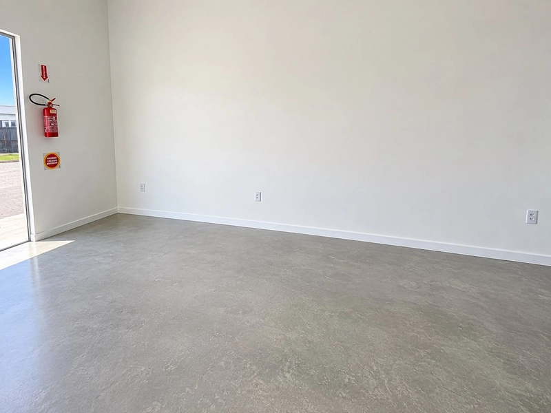 SALA COMERCIAL NO CENTRO II,amplo estacionamento,agende sua visita!: 11ª foto da galeria de imagens do imóvel