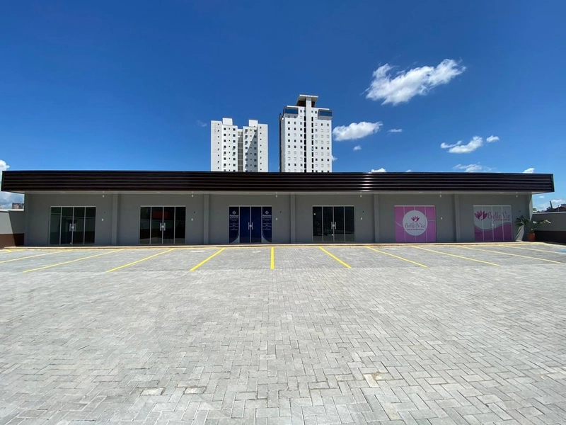 SALA COMERCIAL NO CENTRO II,amplo estacionamento,agende sua visita!: 1ª foto da galeria de imagens do imóvel