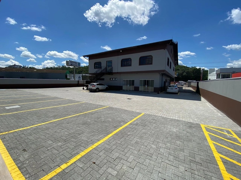 SALA COMERCIAL NO CENTRO II,amplo estacionamento,agende sua visita!: 4ª foto da galeria de imagens do imóvel